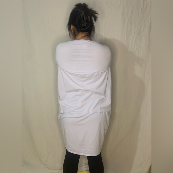 Lululemon - Picture 10 of 16